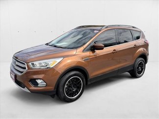 Used 2017 Ford Escape SE w/ Equipment Group 201A image 1