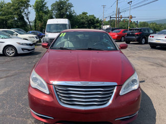Used 2011 Chrysler 200 Touring image 1