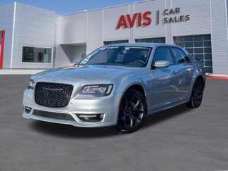 Used 2022 Chrysler 300 Touring L w/ Popular Equipment Group image 1