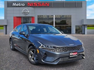 Used 2023 Kia K5 LXS image 1