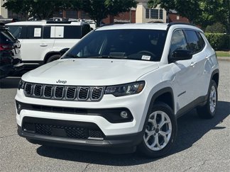 New 2025 Jeep Compass Latitude image 1