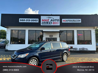 Used 2014 Volkswagen Routan SE image 1