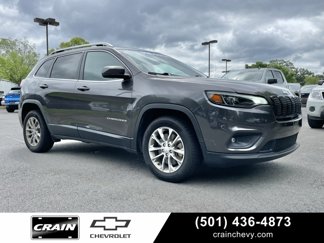 Used 2019 Jeep Cherokee Latitude Plus w/ Comfort/Convenience Group image 1