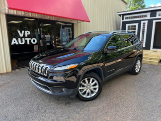 Used 2017 Jeep Cherokee Limited image 1