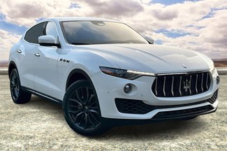 Used 2018 Maserati Levante image 1