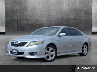 Used 2010 Toyota Camry SE image 1