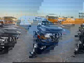 Used 2017 Jeep Grand Cherokee Laredo w/ Quick Order Package 2BE image 1