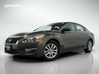 Used 2015 Nissan Altima 2.5 S w/ Display Audio Package image 1