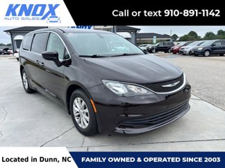 Used 2017 Chrysler Pacifica Touring w/ Tire & Wheel Group image 1
