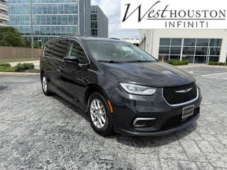Used 2022 Chrysler Pacifica Touring-L image 1