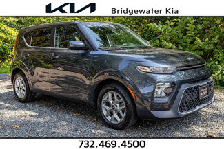Certified 2022 Kia Soul LX w/ Technology Package image 1