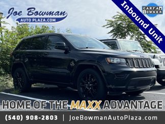 Used 2017 Jeep Grand Cherokee Altitude image 1