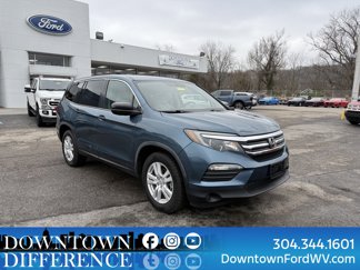 Used 2017 Honda Pilot LX image 1
