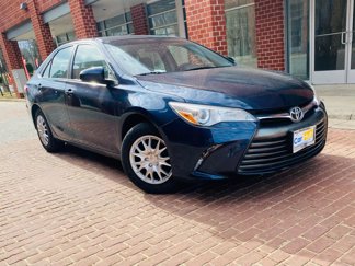 Used 2017 Toyota Camry LE image 1