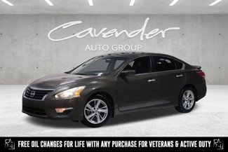 Used 2013 Nissan Altima 2.5 SV image 1