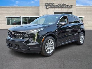 Used 2022 Cadillac XT4 Luxury w/ Cold Weather Package image 1