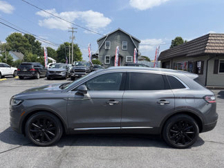 Used 2022 Lincoln Nautilus Reserve image 1