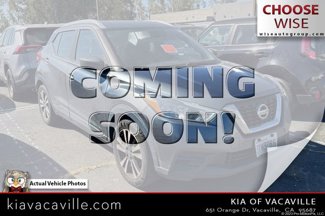 Used 2019 Nissan Kicks SV image 1