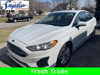 Used 2020 Ford Fusion SE image 1
