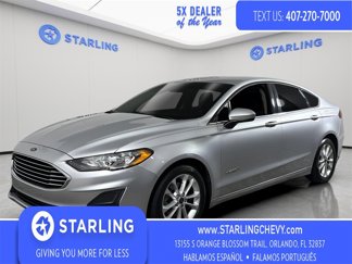 Used 2019 Ford Fusion SE image 1