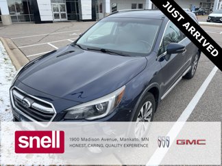 Used 2018 Subaru Outback 2.5i Touring image 1