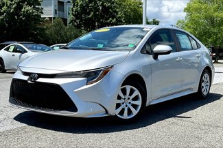 Used 2022 Toyota Corolla LE image 1