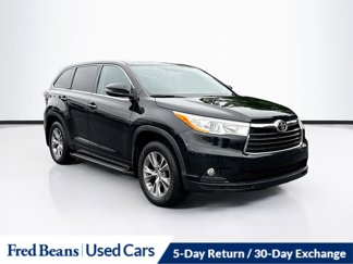 Used 2014 Toyota Highlander LE image 1