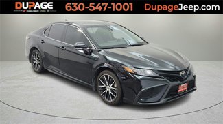 Used 2022 Toyota Camry SE image 1