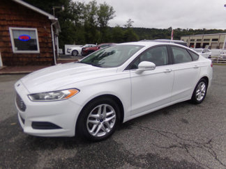 Used 2015 Ford Fusion SE image 1