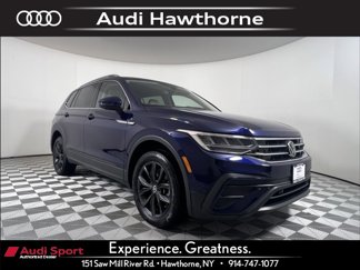 Used 2023 Volkswagen Tiguan SE image 1