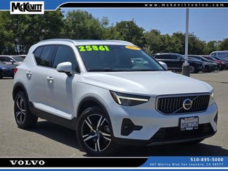 Certified 2023 Volvo XC40 B4 Plus image 1