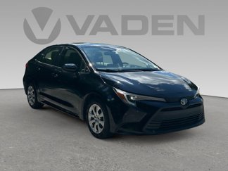 Used 2023 Toyota Corolla LE image 1