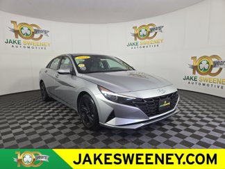 Used 2022 Hyundai Elantra SEL w/ Convenience Package image 1