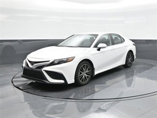 Certified 2023 Toyota Camry SE image 1