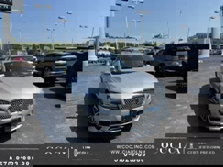 Used 2017 Lincoln MKZ Select image 1