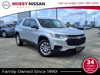 Used 2021 Chevrolet Traverse LS image 1