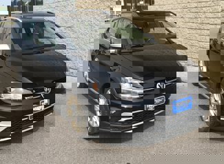 Used 2018 Volkswagen Golf Alltrack image 1