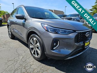 Used 2023 Ford Escape Platinum image 1
