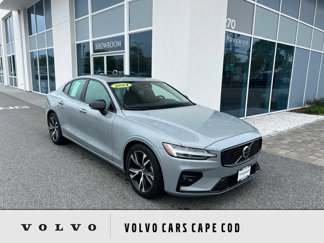 Used 2024 Volvo S60 B5 Core image 1