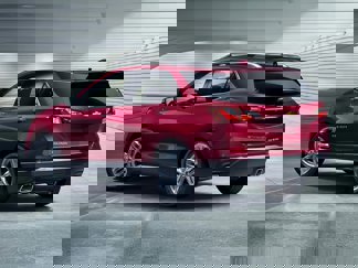 Used 2018 Chevrolet Equinox Premier image 1