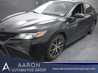 Used 2022 Toyota Camry SE image 1