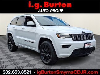 Certified 2022 Jeep Grand Cherokee Laredo X image 1