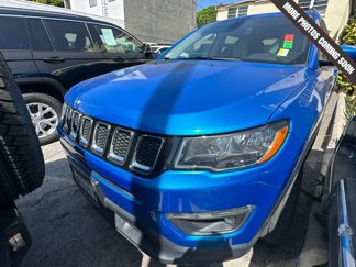 Used 2019 Jeep Compass Latitude image 1