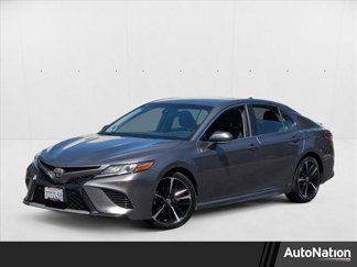 Used 2018 Toyota Camry XSE image 1