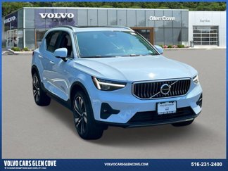 Used 2025 Volvo XC40 B5 Plus w/ Protection Package Premier image 1