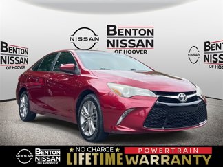 Used 2015 Toyota Camry SE image 1