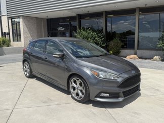 Used 2015 Ford Focus ST image 1