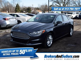 Used 2016 Ford Fusion SE image 1