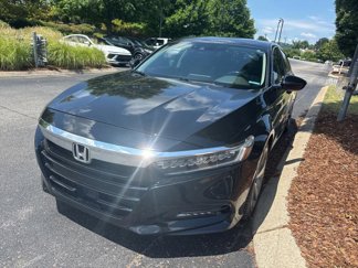 Used 2018 Honda Accord Touring image 1