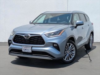 Used 2022 Toyota Highlander Platinum image 1